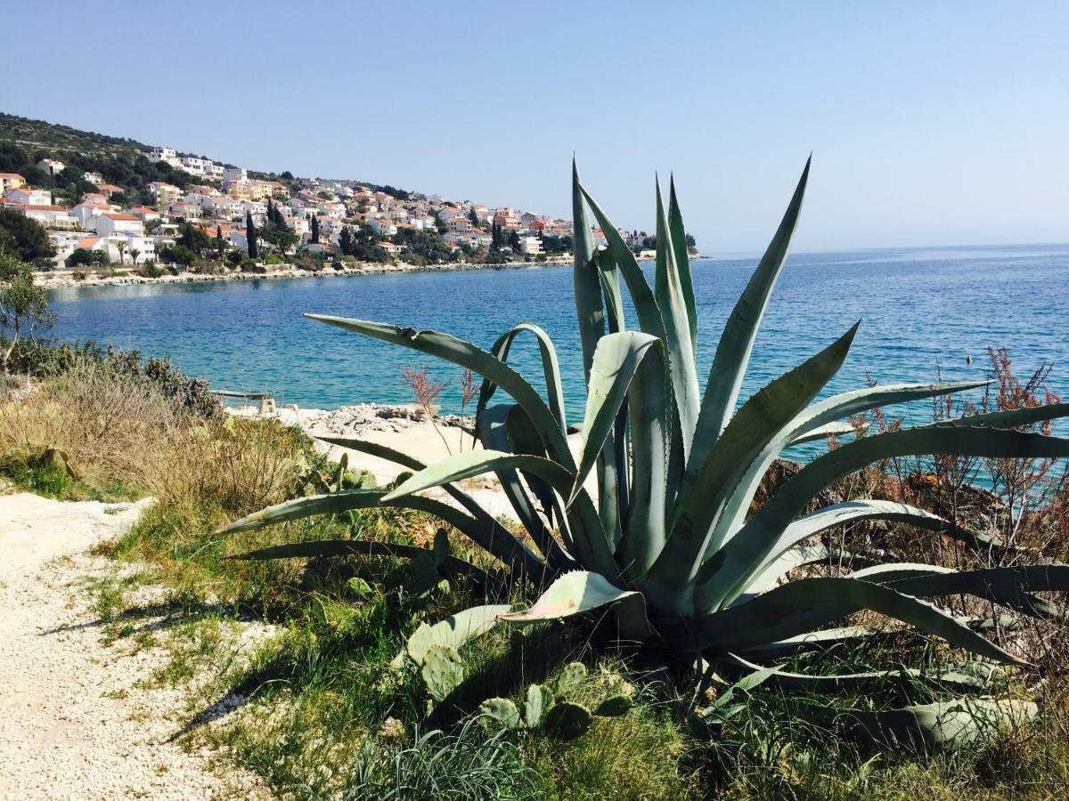 Apartmani Zivaljic Trogir Exterior foto